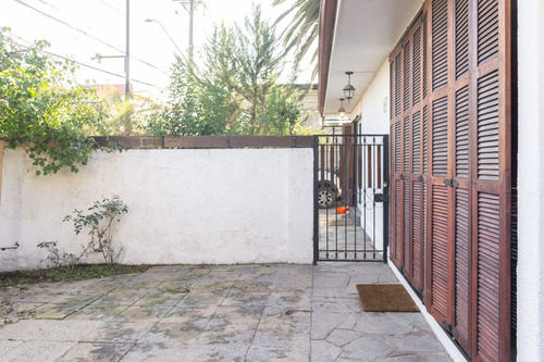 Arriendo Casa NP 3D 2B 3E 1B Blest Gana - La Reina