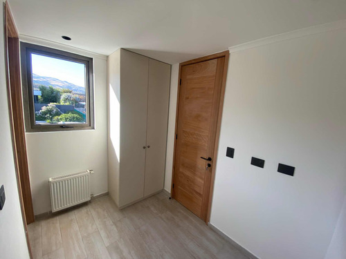 Arriendo Casa 5D 5B 3E 1B Chicureo - Colina