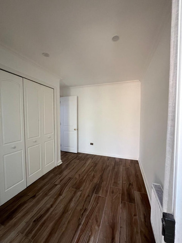 Arriendo Casa NO 2D 1B 2E Los Dominicos - Las Condes