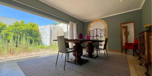 Arriendo Casa 6D en suite Walk-in cl&oacute;set 6B 6E 1B Chicureo - Colina