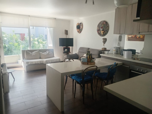 Arriendo Departamento N 2D en suite Walk-in cl&oacute;set 2B 1E 1B Las Lilas - Providencia