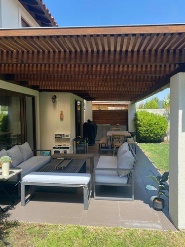 Arriendo Casa 3D 3B 2E 1B 140m2 Chicureo - Colina