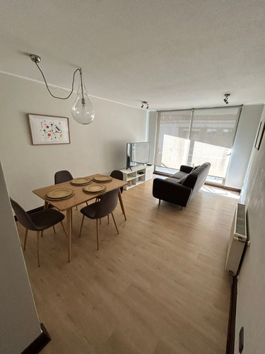 Arriendo Departamento NP 2D 2B 1E 1B Barrio El Golf - Las Condes