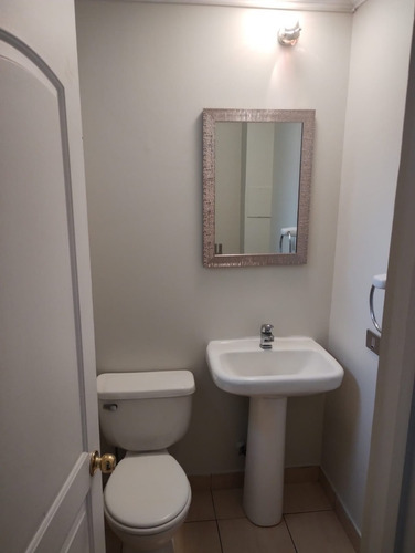 Arriendo Casa NO 6D 5B 2E 1B San Carlos de Apoquindo - Las Condes