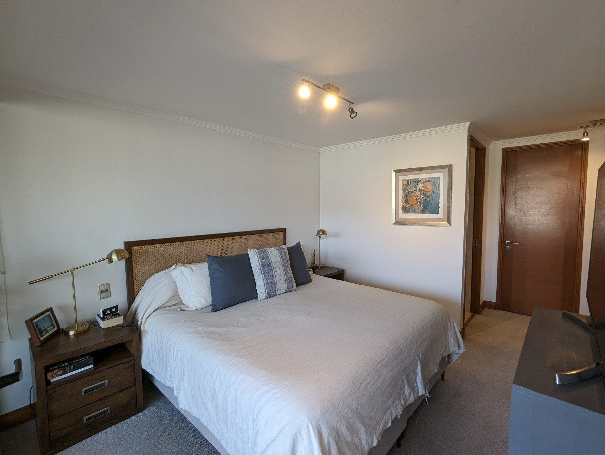 Venta Departamento O 2D en suite Walk-in cl&oacute;set 2B 2E 1Bd Plaza San Enrique - Lo Barnechea