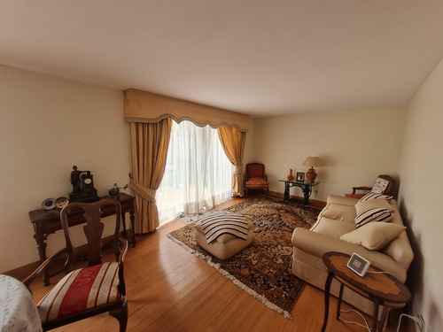 Venta Casa 5D 3B 2E Carlos Ossand&oacute;n - La Reina