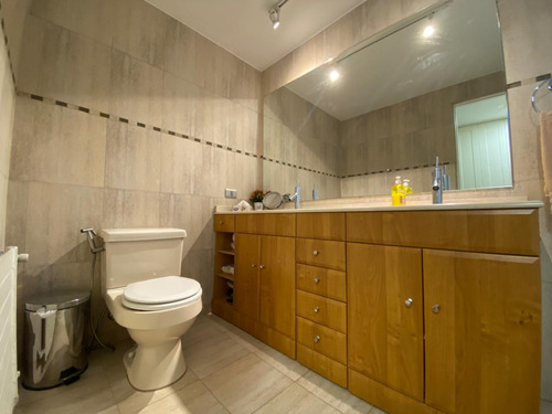 Arriendo Casa NO 5D en suite Walk-in cl&oacute;set 5B 3E Los Dominicos - Las Condes