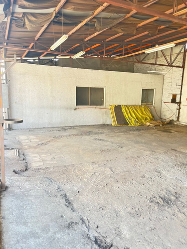 Taller Industrial 130mt2 