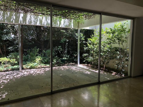 Venta Casa NO 6D 5B 3E 1B Metro Escuela Militar - Las Condes