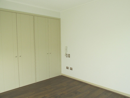 Arriendo Casa SO 4D en suite 3B 2E San Carlos de Apoquindo - Las Condes