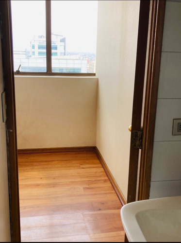 Arriendo Departamento O 3D en suite Walk-in cl&oacute;set 3B 1E 1B Barrio El Golf - Las Condes