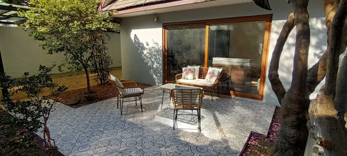 Venta Casa 5D en suite 4B 2E 1B La Llaver&iacute;a - Vitacura