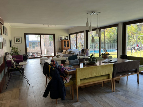 Arriendo Casa O 5D en suite Walk-in cl&oacute;set 4B 4E Los Dominicos - Las Condes