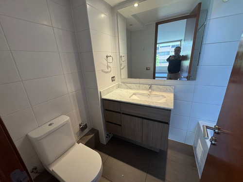 Arriendo Departamento N 2D en suite Walk-in cl&oacute;set 2B 1E 1B Metro Manquehue - Apumanque - Las Condes