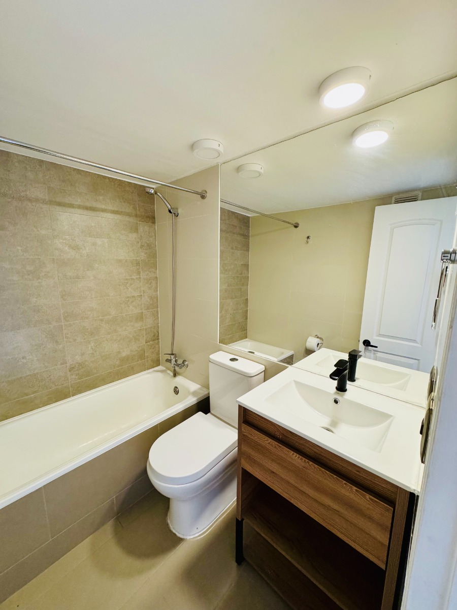 Arriendo Departamento NO 3D en suite 2B 1E Rotonda Atenas - Las Condes