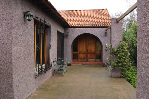 Venta Casa NO 5D en suite Walk-in cl&oacute;set 5B 6E 2B Carlos Ossand&oacute;n - La Reina