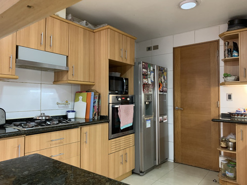 Arriendo Casa NOSP 8D en suite Walk-in cl&oacute;set 5B 2E 1B Los Dominicos - Las Condes