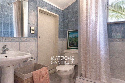 Venta Casa NOSP 4D en suite Walk-in cl&oacute;set 4B 2E 1B Carlos Ossand&oacute;n - La Reina