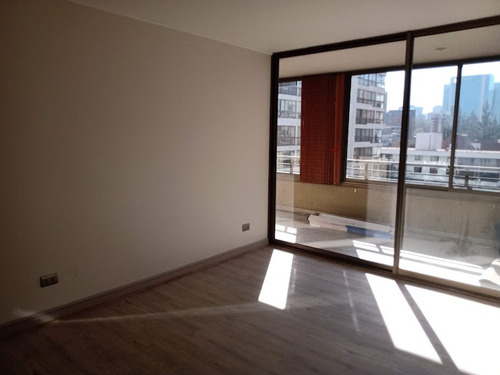 Arriendo Departamento NO 3D en suite Walk-in cl&oacute;set 3B 2E 1B Metro Escuela Militar - Las Condes