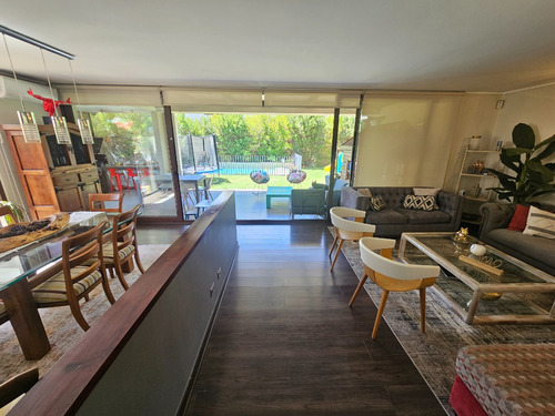 Arriendo Casa 4D Walk-in cl&oacute;set 3B 3E 1B Chicureo - Colina