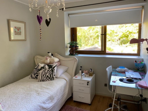 Venta Casa NO 4D en suite Walk-in cl&oacute;set 4B 2E 1B Carlos Ossand&oacute;n - La Reina