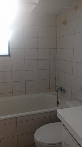 Arriendo Departamento 3D en suite 2B 1E 1B Campus Oriente - Providencia
