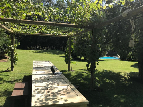 Venta Casa 6D Walk-in cl&oacute;set 5B 10E 1B Chicureo - Colina