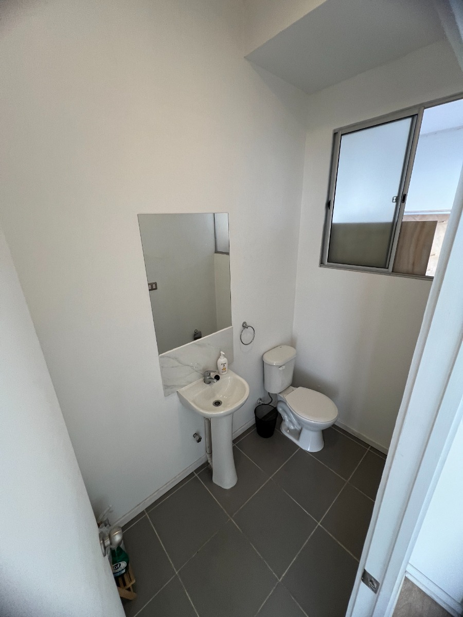 Arriendo Oficina N 1B Metro Manquehue - Apumanque - Las Condes