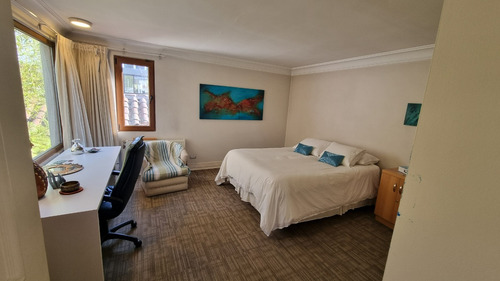 Venta Casa NO 5D en suite Walk-in cl&oacute;set 5B 10E 2B Los Dominicos - Las Condes