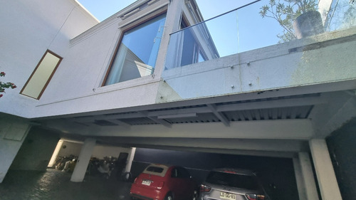 Venta Casa NO 5D en suite Walk-in cl&oacute;set 5B 10E 2B Los Dominicos - Las Condes