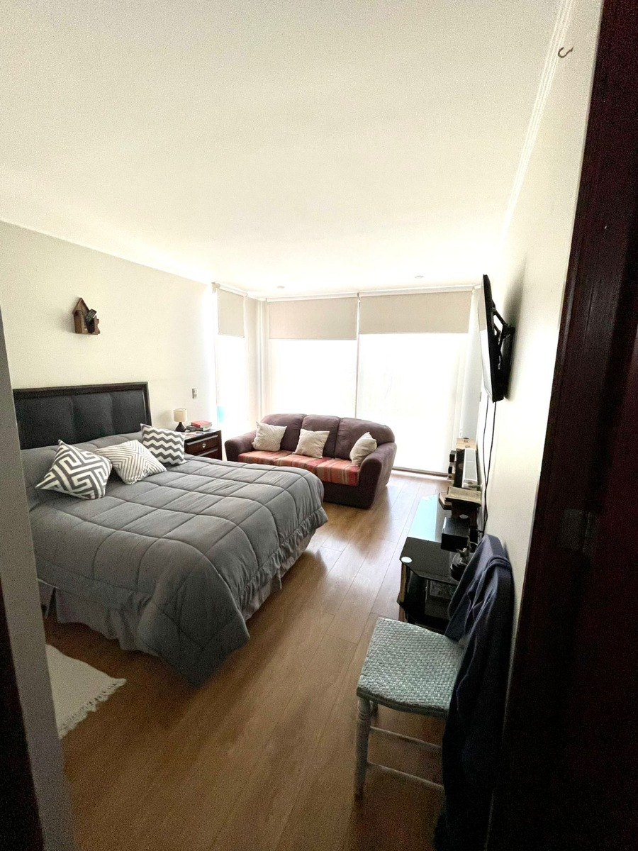 Arriendo Casa 4D en suite Walk-in cl&oacute;set 4B 3E 1Bd Chicureo - Colina