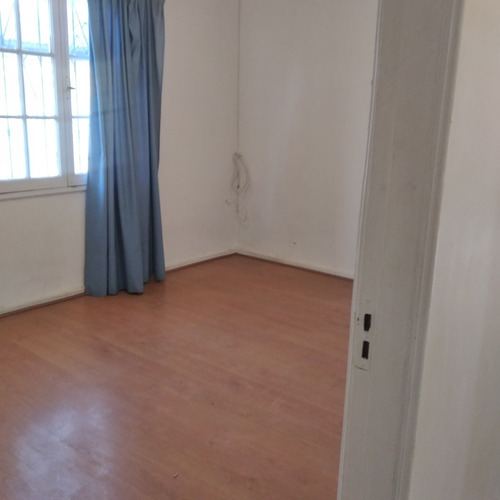 Arriendo Casa SO 6D Walk-in cl&oacute;set 3B 5E 2B Troncos Viejos - La Reina
