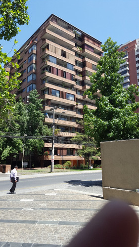 Venta Departamento SO 3D en suite 3B 1E 1B Metro Escuela Militar - Las Condes