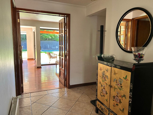 Venta Casa NO 5D en suite Walk-in cl&oacute;set 4B 2E La Dehesa - Lo Barnechea