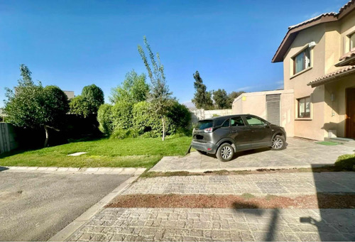 Venta Casa 3D 3B 3E Chicureo - Colina