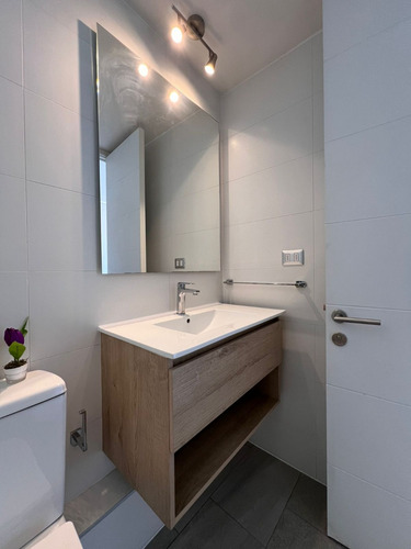 Arriendo Departamento SO 2D en suite Walk-in cl&oacute;set 2B 1E 1B In&eacute;s de Su&aacute;rez - Providencia