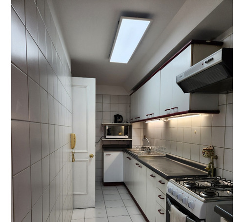 Arriendo Departamento P 2D en suite 2B 1E 1B Metro Escuela Militar - Las Condes