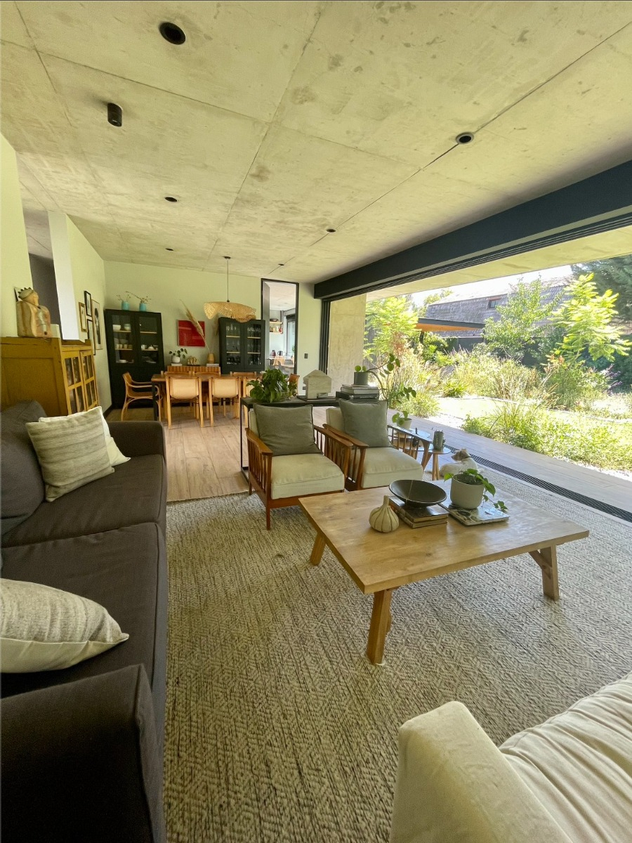 Venta Casa NO 5D en suite Walk-in cl&oacute;set 5B 3E 1Bd Los Dominicos - Las Condes