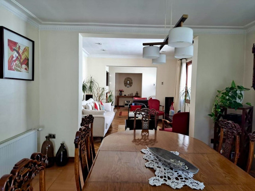 Arriendo Casa 3D 3B 6E 1B Metro Pr&iacute;ncipe de Gales - Country Club - La Reina