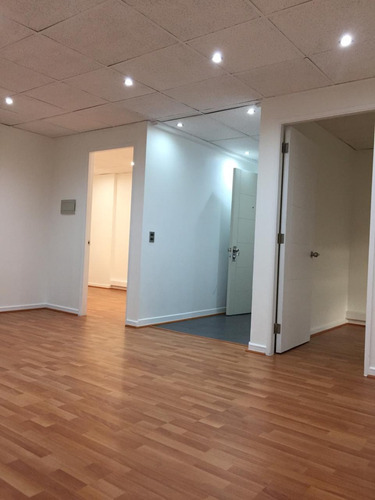 Arriendo Oficina NO 3B 2E 1B Metro Escuela Militar - Las Condes