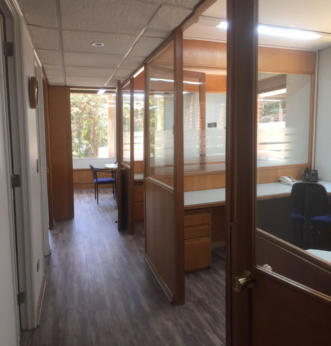 Arriendo Oficina NO 2B 1E Parque Arauco - Las Condes