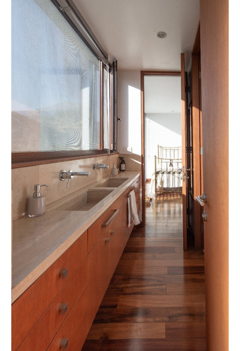 Venta Casa NP 4D en suite Walk-in cl&oacute;set 3B 4E 1B El Huinganal - Lo Barnechea