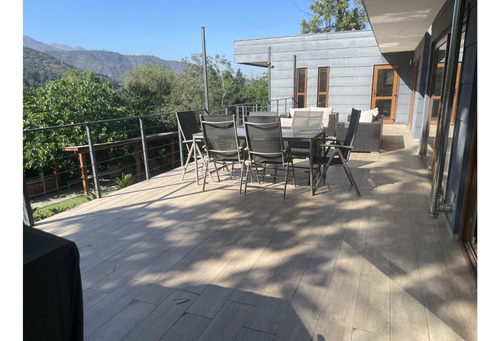 Venta Casa SO 5D en suite Walk-in cl&oacute;set 5B 4E 1B El Array&aacute;n - Lo Barnechea