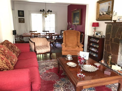 Arriendo Casa NOSP 4D 3B 1E 1B Barrio El Golf - Las Condes