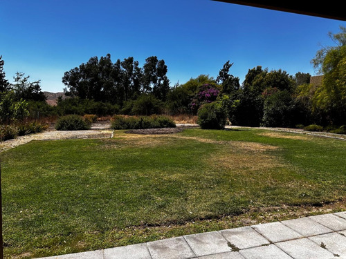 Arriendo Casa 4D 4B 4E 1B Chicureo - Colina