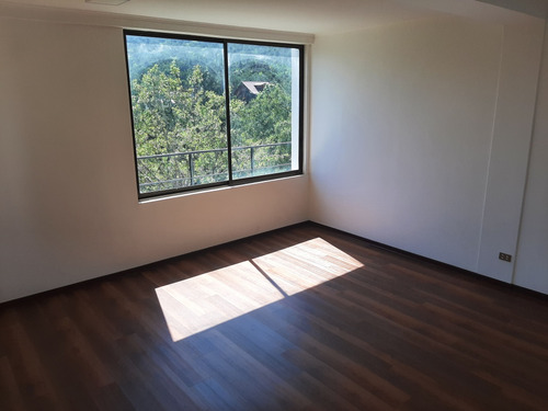 Arriendo Casa 4D 2B 8E 1B El Array&aacute;n - Lo Barnechea