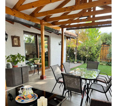 Venta Casa 4D en suite Walk-in cl&oacute;set 4B 2E 1B Rotonda Atenas - Las Condes