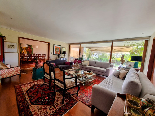 Venta Casa NOSP 5D 5B 4E 1B San Carlos de Apoquindo - Las Condes