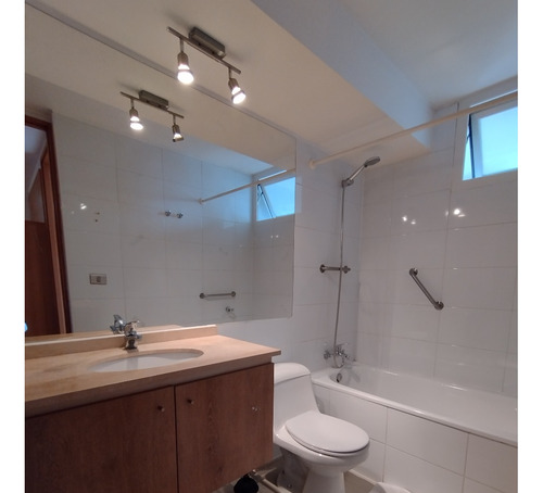 Arriendo Departamento P 3D en suite 3B 2E 1B Las Lilas - Providencia