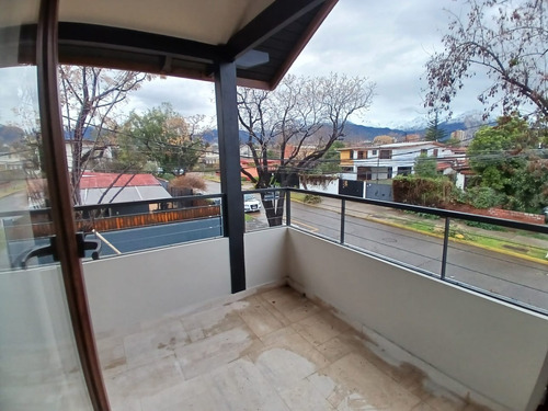 Venta Casa NO 5D en suite Walk-in cl&oacute;set 3B 2E 1B Estadio Croata - Vitacura